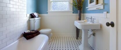 Элегантная неоклассика: как оформить интерьер на примере ванной комнаты