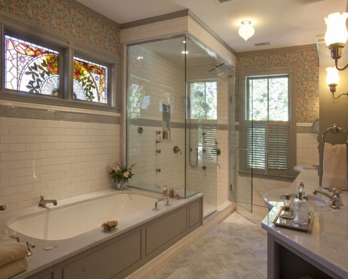 Дизайн ванной комнаты в частном доме и квартире